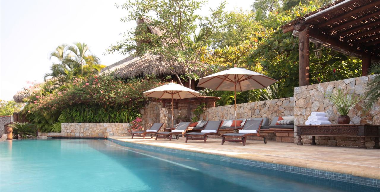 Hôtel Amuleto à Ixtapa  Extérieur photo